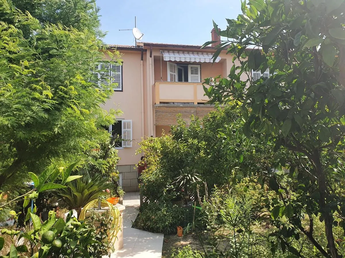 Apartments With A Parking Space Palit, Rab - 18681